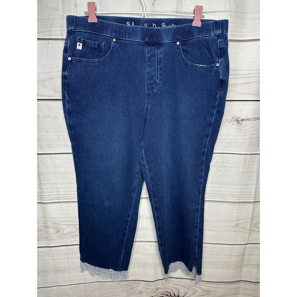 Belle by Kim Gravel Capri Jeans Women 14 Blue Lace Trim Stretch Pull On Denim